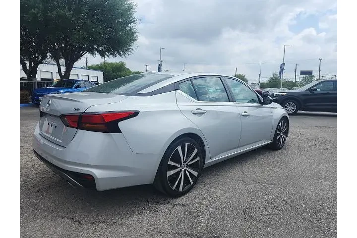 $17999 : Nissan Altima 2021 2.5 SR 4d image 3