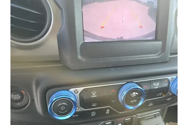 $27200 : Jeep Wrangler Unlimited 2022 image 8