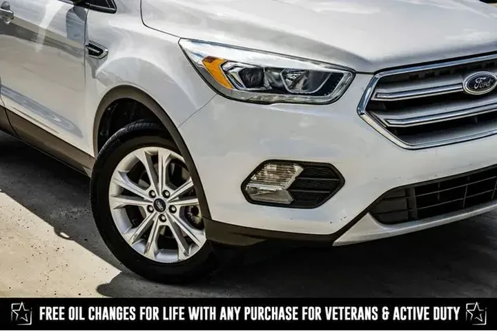 $11711 : Ford Escape 2018 AWD SEL 4dr image 3