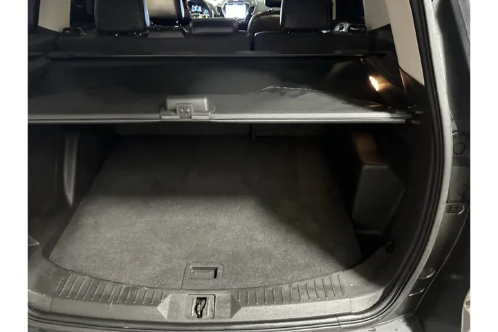 $7999 : 2016 Escape Titanium image 9