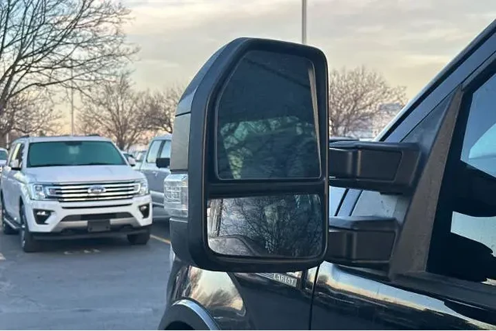 $34995 : Ford F-150 2020 4x4 Lariat 4 image 8