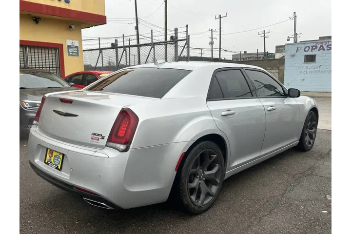 $26995 : 2023 300 S V6 image 8