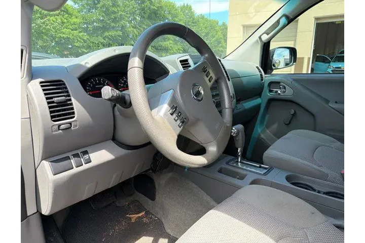 $13987 : Nissan Frontier 2015 4x2 S 4 image 7