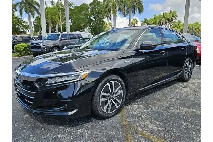 $23990 : Honda Accord Hybrid 2021 EX- image 2
