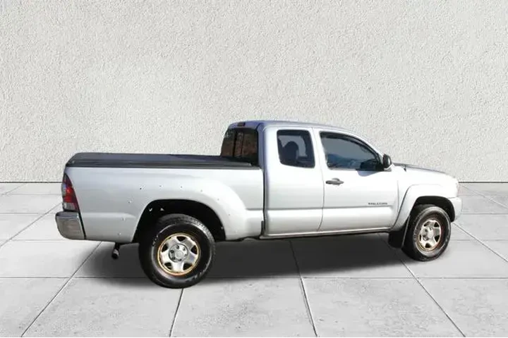 $8995 : Toyota Tacoma 2013 4x4 Base image 8
