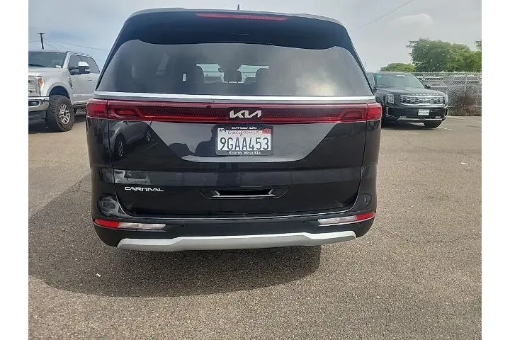 $32991 : Kia Carnival 2023 EX 4dr Min image 10