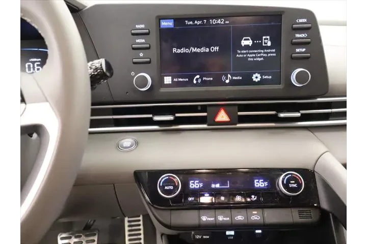 $20799 : Hyundai ELANTRA 2025 SEL Spo image 10