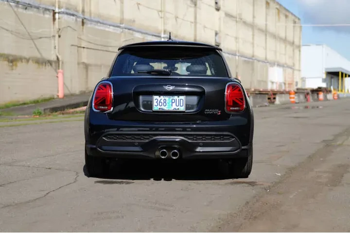 $25988 : 2024 MINI Hardtop 2 Door Coop image 9