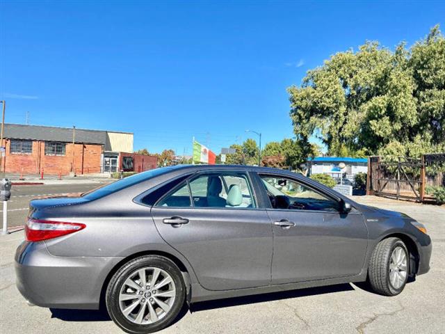 $18995 : 2016 Camry Hybrid XLE image 8