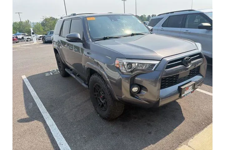 $39990 : Toyota 4Runner 2023 4x2 SR5 image 1