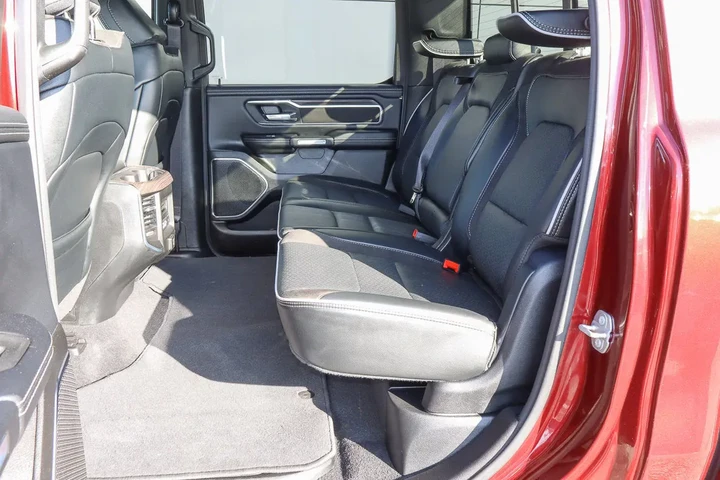 $46988 : 2025 1500 Laramie 4x4 Crew Ca image 8