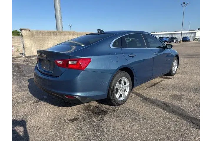 $22982 : Chevrolet Malibu 2025 LS 4dr image 7