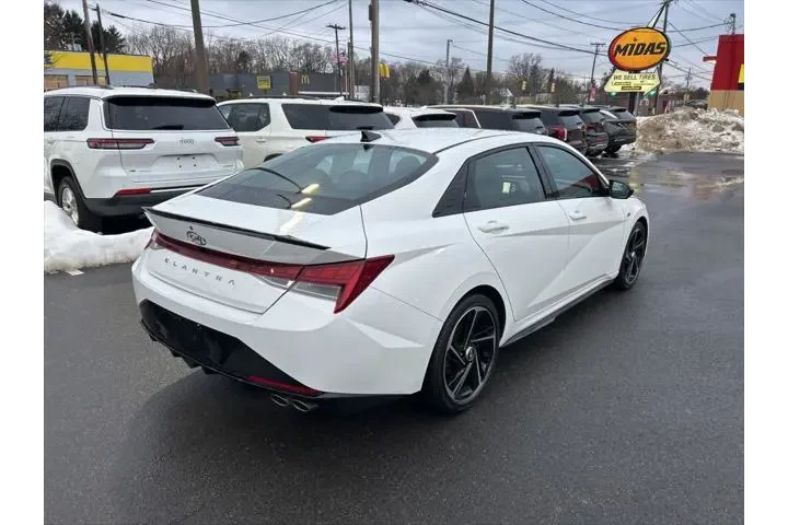$19900 : Hyundai ELANTRA 2023 N Line image 3