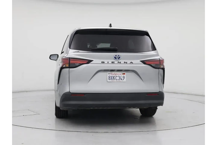 $32998 : Toyota Sienna 2022 LE 8-Pass image 6