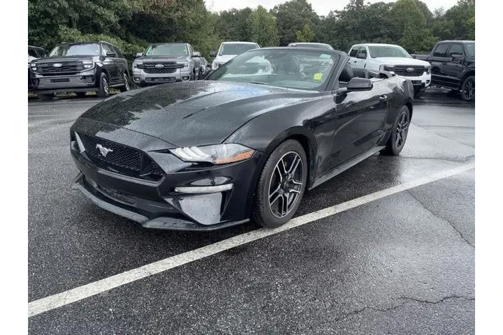 $26622 : Ford Mustang 2022 EcoBoost P image 2