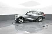 $29695 : Ford Explorer 2022 AWD XLT 4 thumbnail
