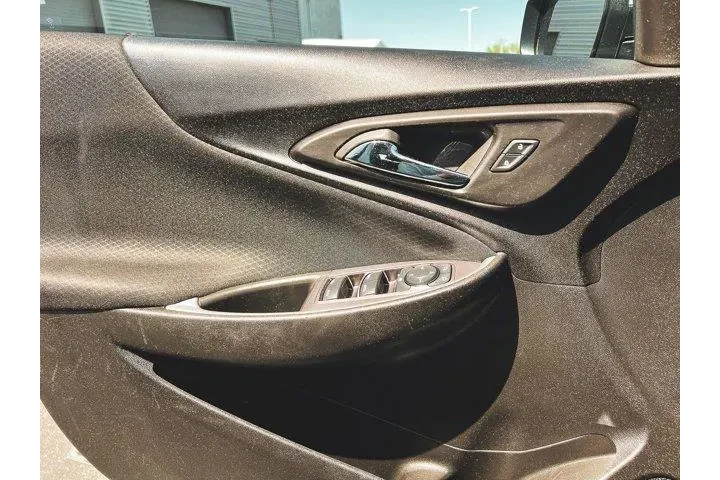 $17997 : Chevrolet Malibu 2023 LT 4dr image 9