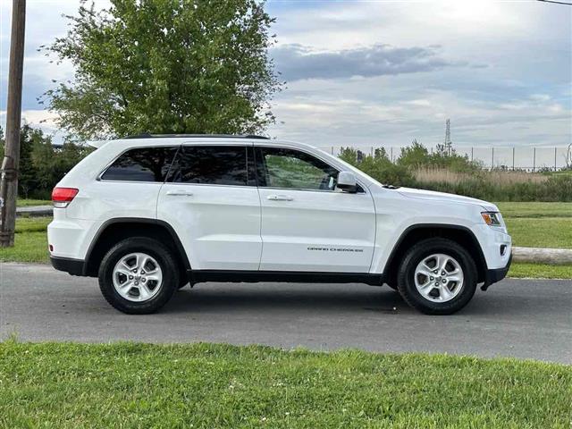 2015 Grand Cherokee Laredo image 8