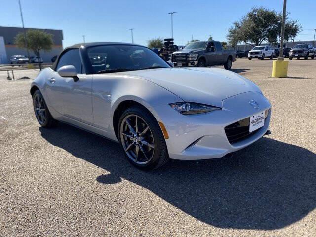 $23988 : 2017 MX-5 Miata Grand Touring image 10