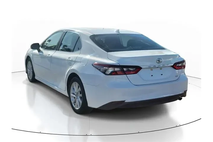 $19991 : Toyota Camry 2022 LE 4dr Sed image 3