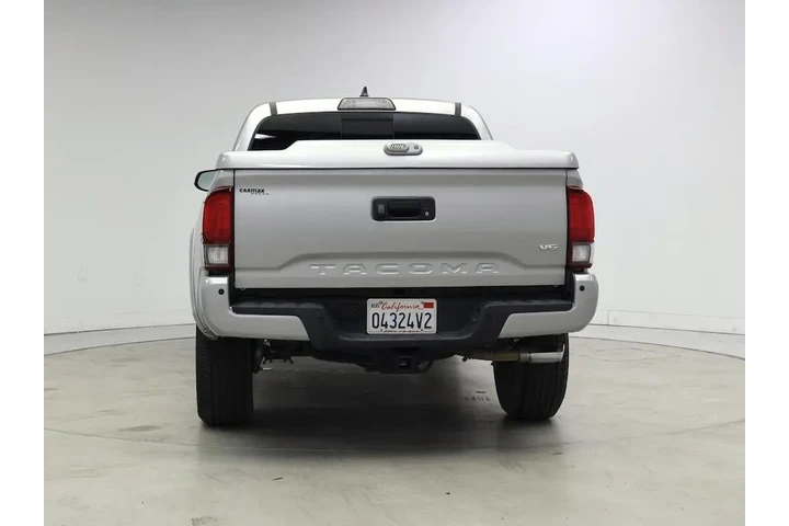 $30998 : Toyota Tacoma 2019 4x2 TRD S image 6