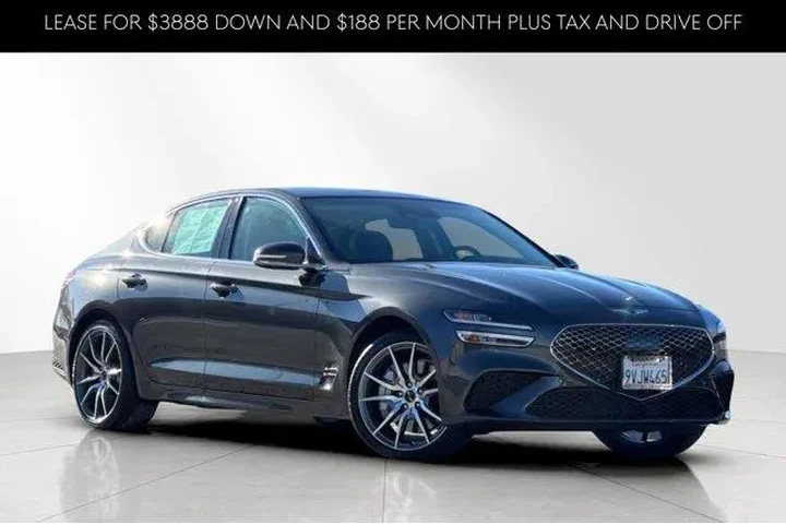 $38998 : Genesis G70 2026 2.5T Standa image 3