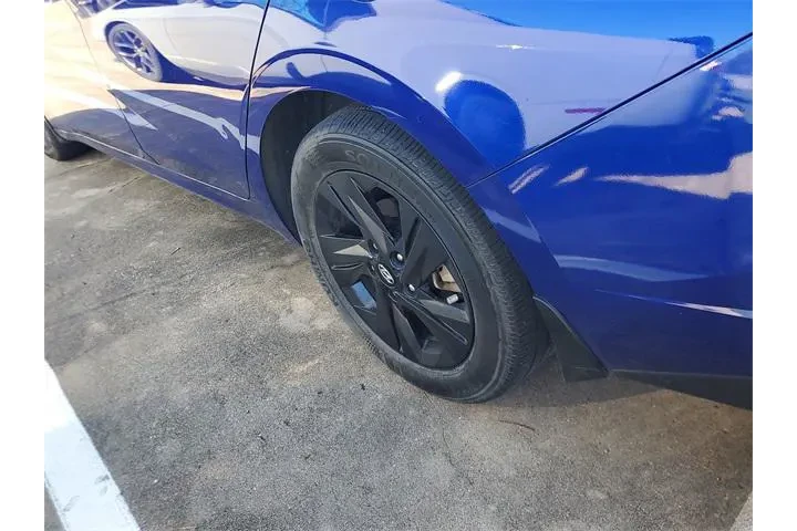 $17988 : Hyundai ELANTRA 2023 SEL 4dr image 10