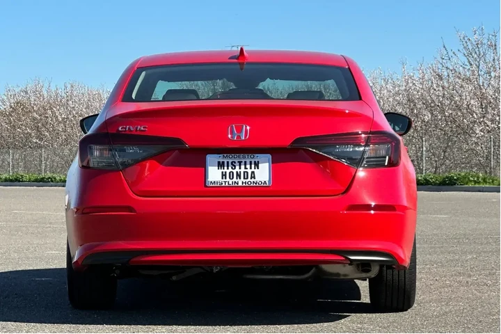 $25981 : Honda Civic 2025 LX 4dr Seda image 4