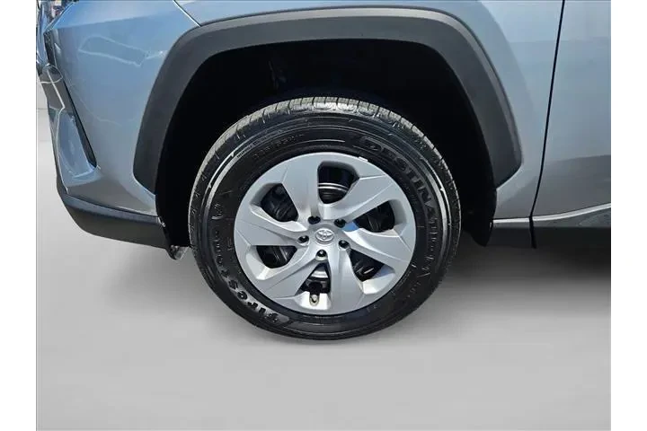 $30790 : Toyota RAV4 2024 LE 4dr SUV image 8