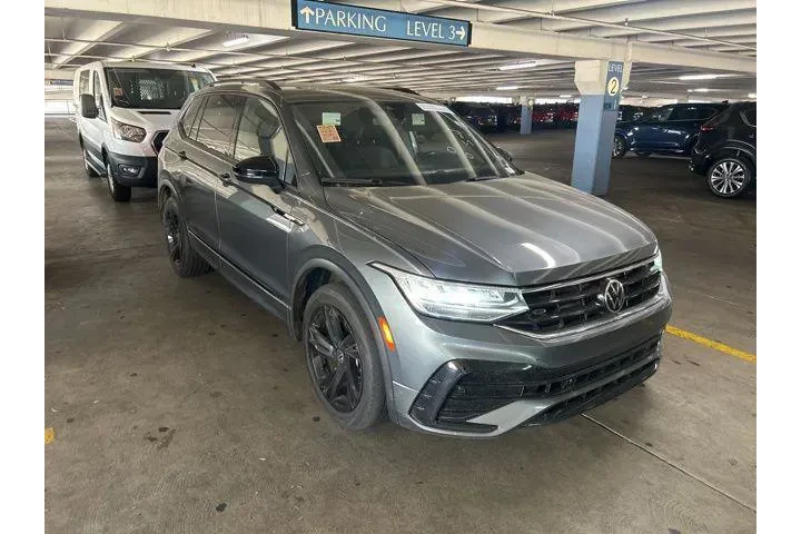 $25495 : Volkswagen Tiguan 2024 SE R- image 1