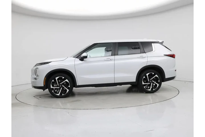 $24998 : Mitsubishi Outlander 2023 AW image 3