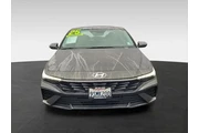 $23995 : Hyundai ELANTRA 2025 Limited thumbnail