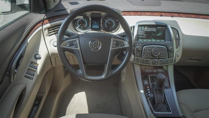 $10000 : PRE-OWNED 2012 BUICK LACROSSE image 5