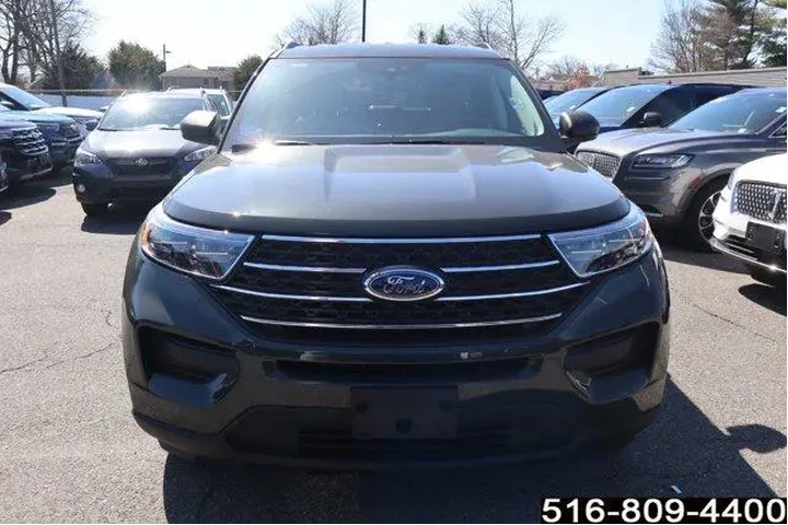 $32947 : Ford Explorer 2024 AWD XLT 4 image 2