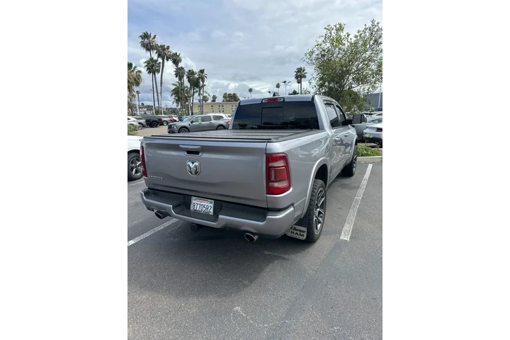 $28970 : Ram 1500 2019 4x2 Laramie 4d image 3