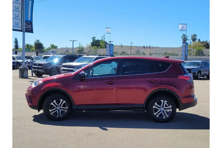 $20986 : Toyota RAV4 2018 AWD LE 4dr image 7
