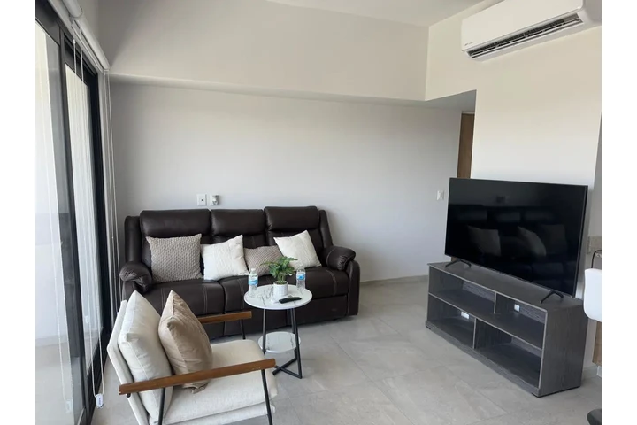 $1390 : Departamento amueblado image 1