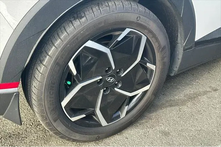 $24990 : Hyundai IONIQ 5 2023 SEL 4dr image 7