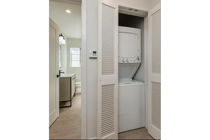$1100 : APTO 1REC/1BAÑO/1PARKING image 6