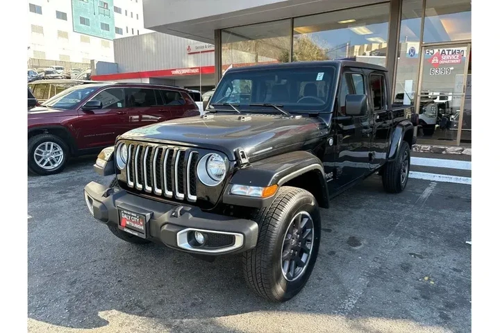 $36388 : Jeep Gladiator 2023 4x4 Over image 3