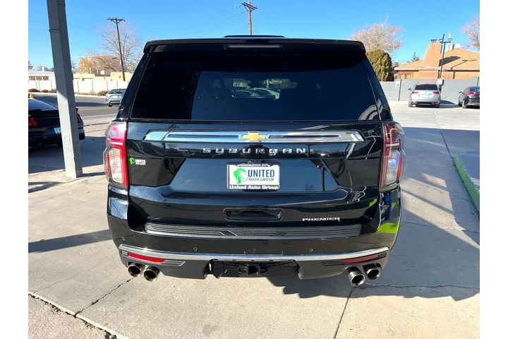 2021 Suburban Premier 4WD image 6