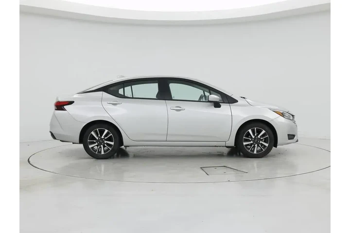 $18998 : Nissan Versa 2025 SV 4dr Sed image 7