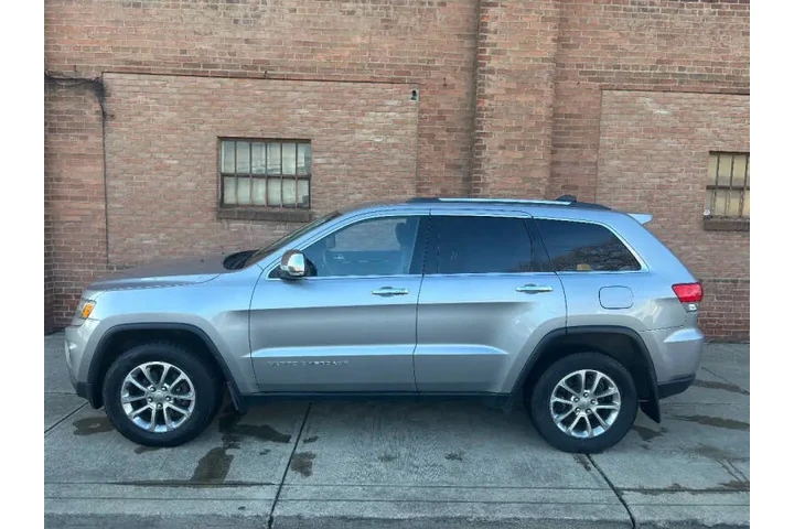 $10000 : 2015 Grand Cherokee Limited image 3