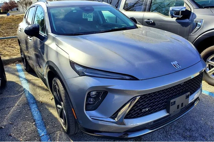 $31576 : Buick Envision 2024 AWD Spor image 1