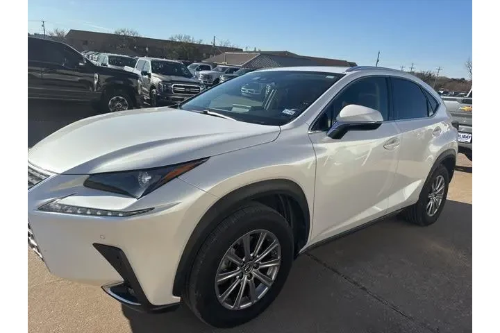 $28000 : Lexus NX 300 2020 4dr Crosso image 1