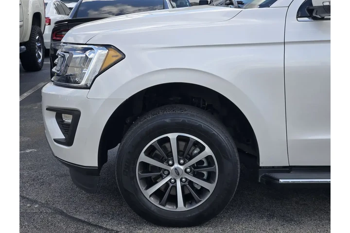 $22991 : Ford Expedition 2018 4x2 XLT image 9