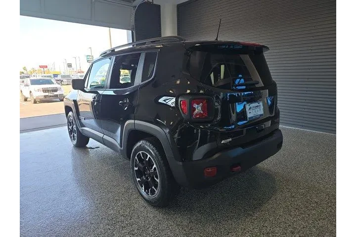 $25999 : Jeep Renegade 2023 4x4 Trail image 2