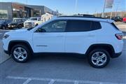 $27987 : PRE-OWNED 2023 JEEP COMPASS L thumbnail
