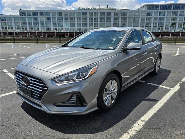 $10995 : 2018 HYUNDAI SONATA HYBRID image 4