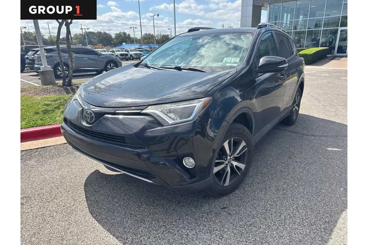 $18971 : Toyota RAV4 2017 AWD XLE 4dr image 1